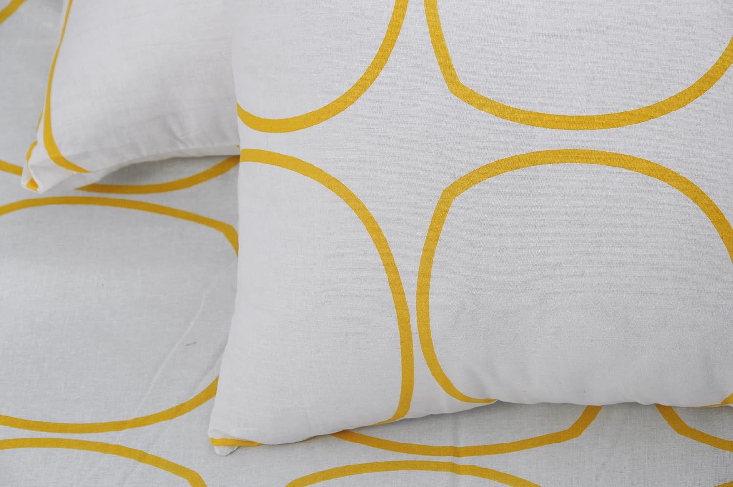 Bedsheet For Double Bed King Size With 2 Pillow Covers - 108 X 108 Inches, White & Yellow | Beautiful Bedsheets Are Perfect Gifting For Festivals