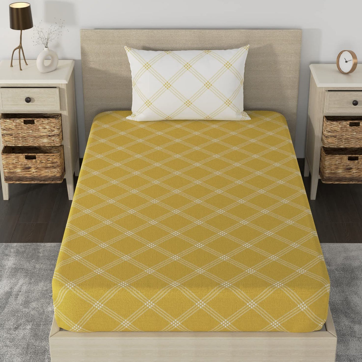 Single Bedsheet Cotton With 1 Pillow Cover - 55 X 88 Inches, Yellow & White | Lightweight, Soft & Breathable - Perfect For Gifting On Weddings Bedsheet