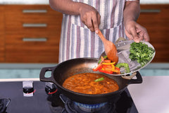 Super Smooth Brown Cast Iron Kadai - Medium, 25.4cm, 10 Inch, 2.5 Liters, 2.4 Kg | Nonstick, Pre-Seasoned Kadhai, 100% Pure & Toxin-Free, No Chemical Coating