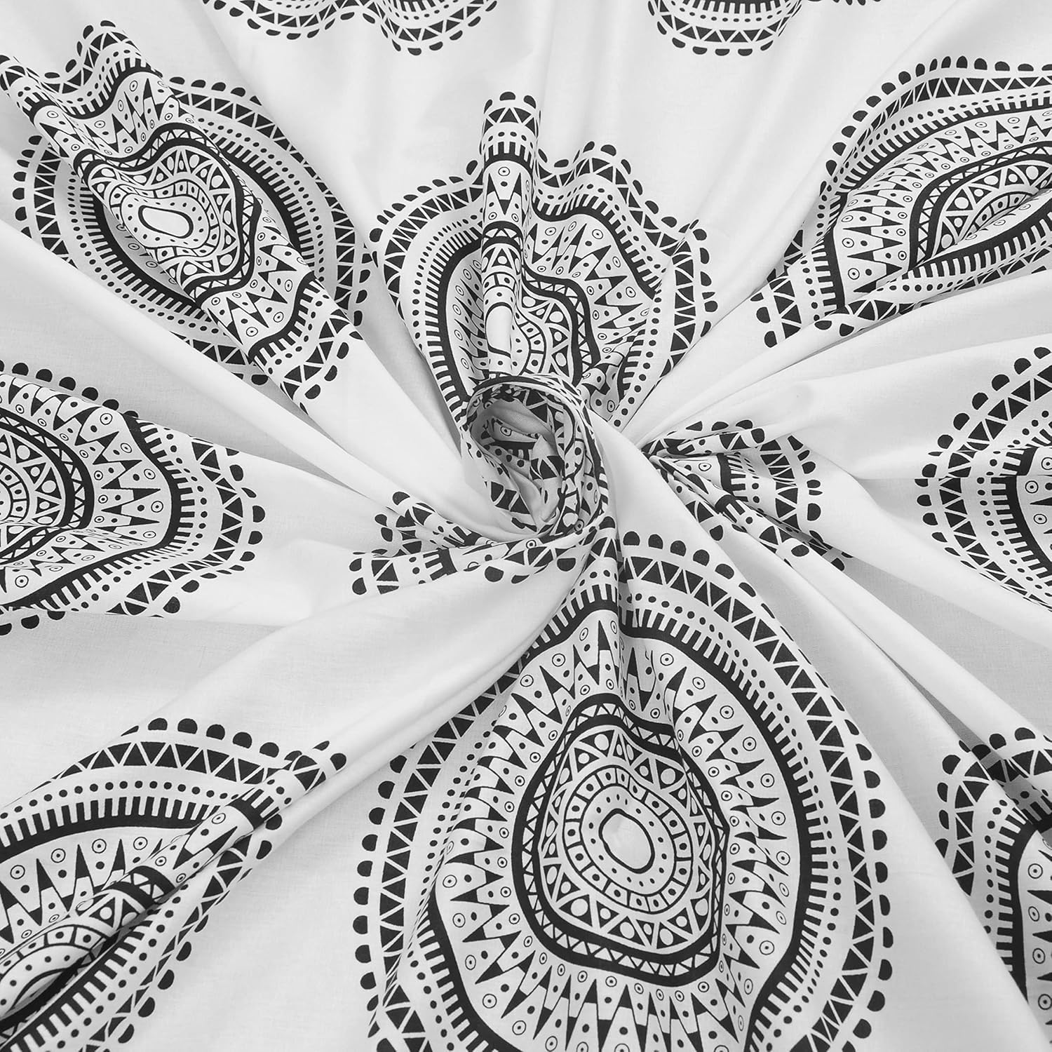 Flat 1 King Size Bedsheet With 2 Pillow Covers - Size 108 X 108 Inches, White & Black | Luxury Soft Sheet, Lightweight & Breathable Bedsheet