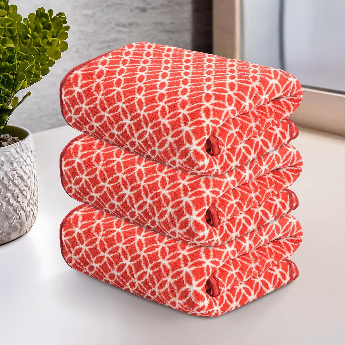 Heart Home Microfiber Soft Face Towels 700 Gsm | Quick Dry & Absorbent Hanging Hand Towels Circle - Red (Pack Of 3)