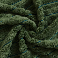 Spaces Exotica Cotton Solid Bath Towel BT33 650 Gsm (Dark Green)