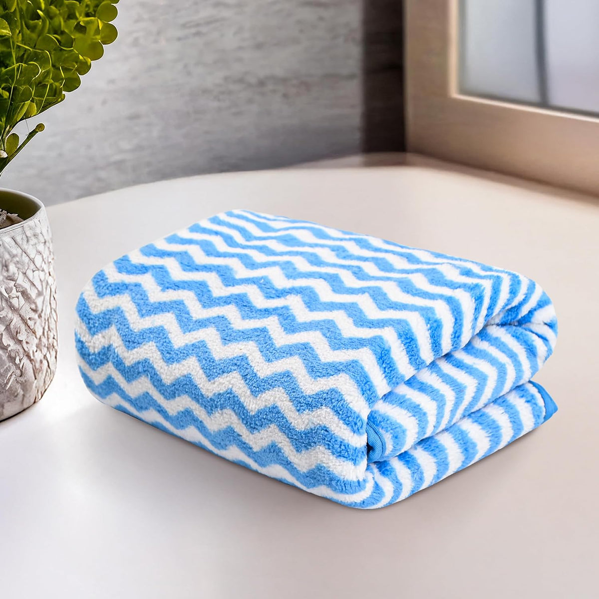 Heart Home Microfiber Soft Face Towels 250 Gsm | Quick Dry & Absorbent Hanging Hand Towels Zig Zag - Blue