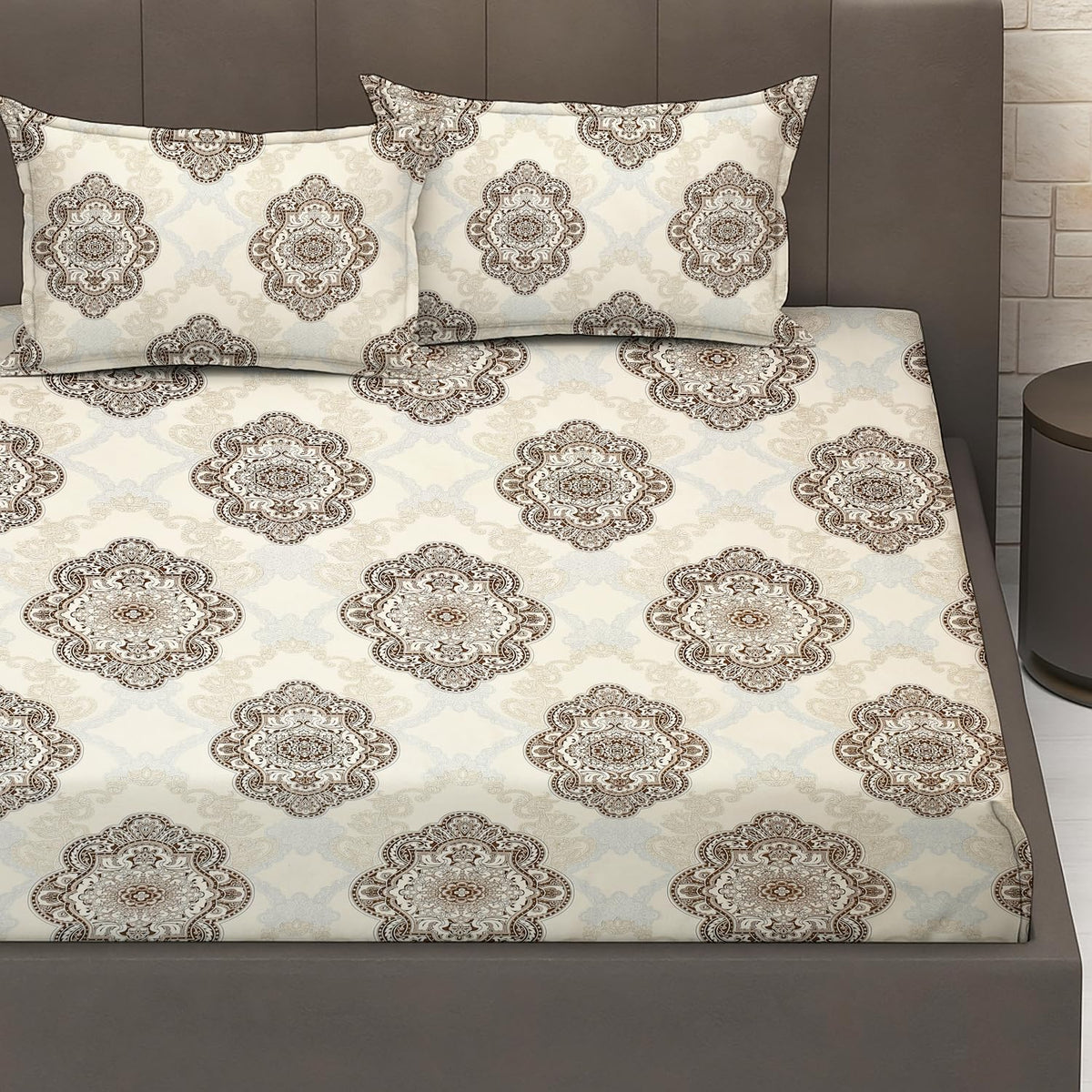 Luxurious Queen Size Bedsheet For Double Bed With 2 Pillow Cover - 90 X 90 Inches, Beige & Brown | Perfect For Daily Use, Guest Rooms | Gift For Housewarmings, Weddings
