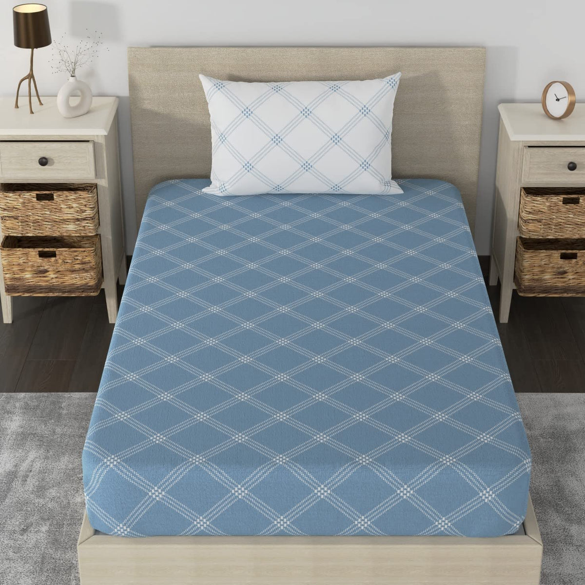 Single Bedsheet Cotton With 1 Pillow Cover - 55 X 88 Inches, Blue & White | Lightweight, Soft & Breathable - Perfect For Gifting On Weddings Bedsheet