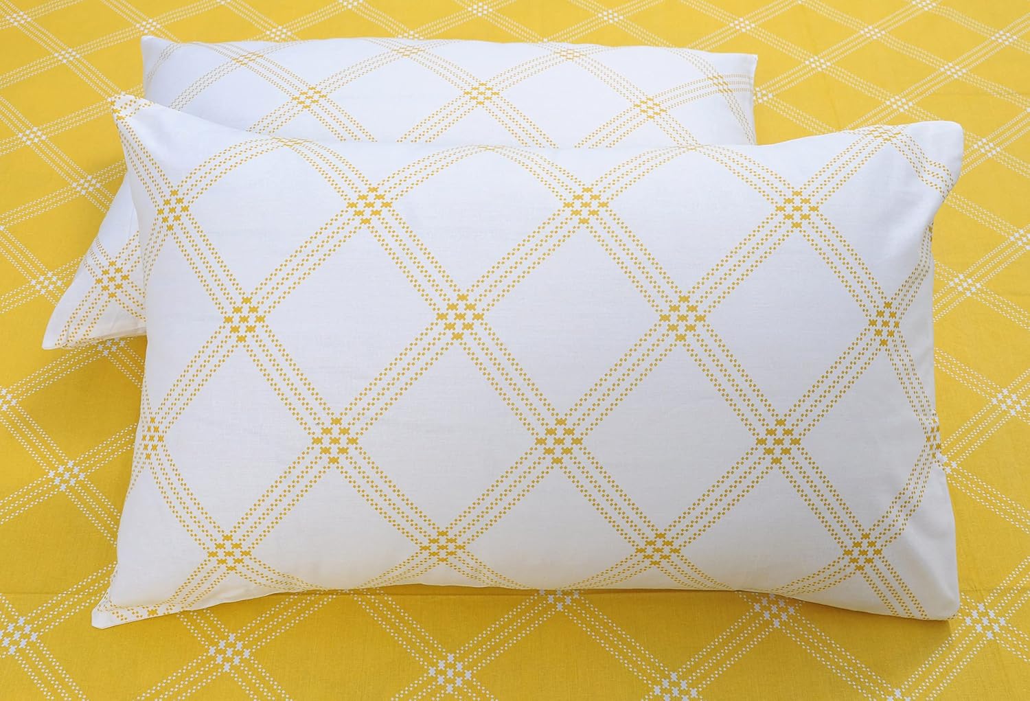 Premium Cotton Bedsheet For Double Bed King Size With 2 Pillow Covers - (108 X 108 Inches) Yellow & White | Ideal For All Season Comfortable Bedsheet