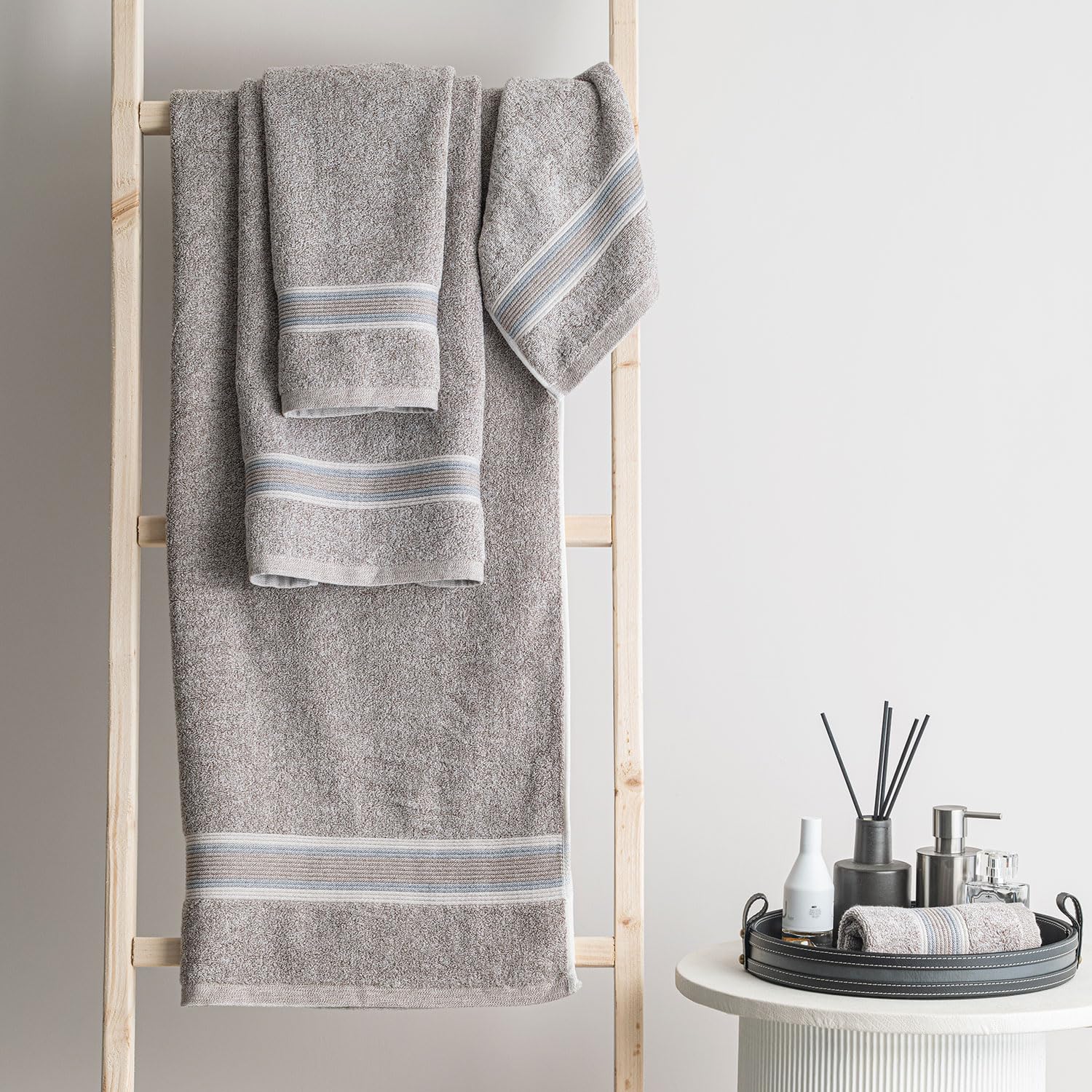 Spread Spain Water & Soil Hand Towel 500 Gsm | Luxurious Blend Of Cotton & Bamboo Fiber Hand Towel Ultra-Absorbent, Quick-Drying & Skin-Friendly (Brown) - Pack Of 2