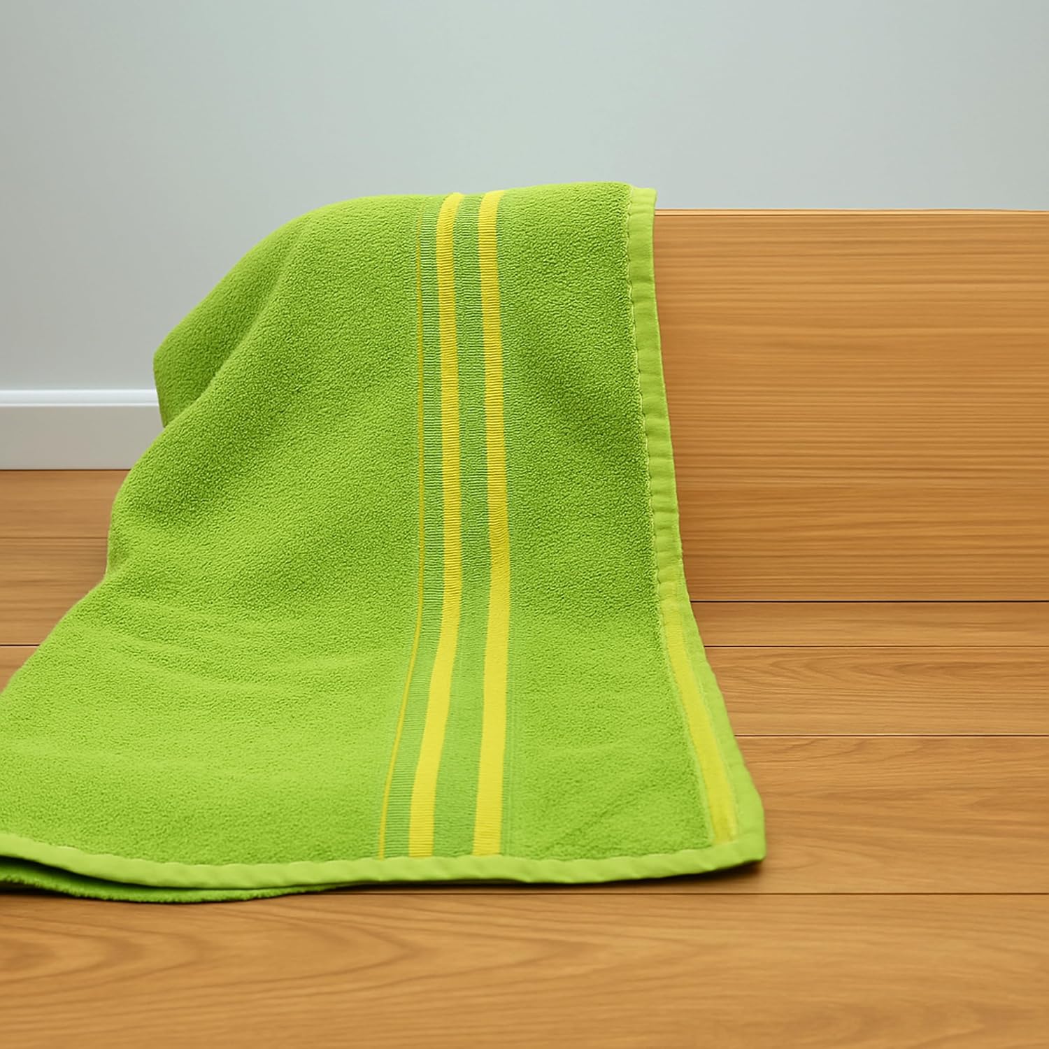 Siya Fashion Cotton Bath Towel 500 Gsm | Ultra Soft Absorbent Quick Dry Lightweight & Durable Fabric Perfect For Home, Gym, Travel & Everyday Use (Green)