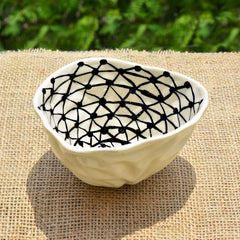 Handcrafted Organic Shape Ceramic Nut Bowl - Black & White, 6 Inches, 400ml | Snack Bowl - Maggie Bowl - Salad Bowl