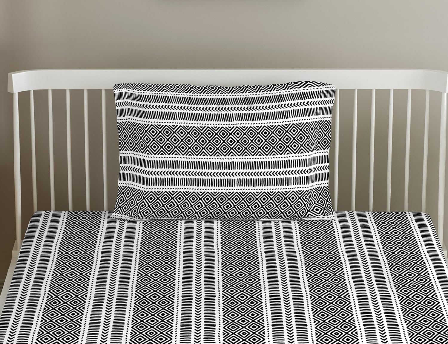 Cotton Printed Single Flat Bedsheet With 1 Pillow Cover - 60 X 100 Inches, White & Black | Breathable & Skin Friendly Bedsheet | Ideal For Year Round Use
