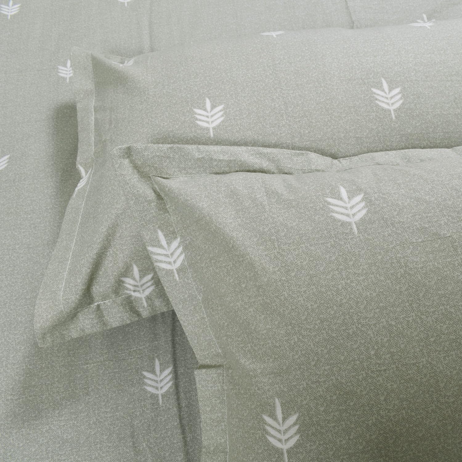 King Size For Bedsheet With 2 Pillow Covers (108 X 108 Inches) Sage Green & White | Ideal For Hotel, House, Guest House | Soft & Comfortable Sleep