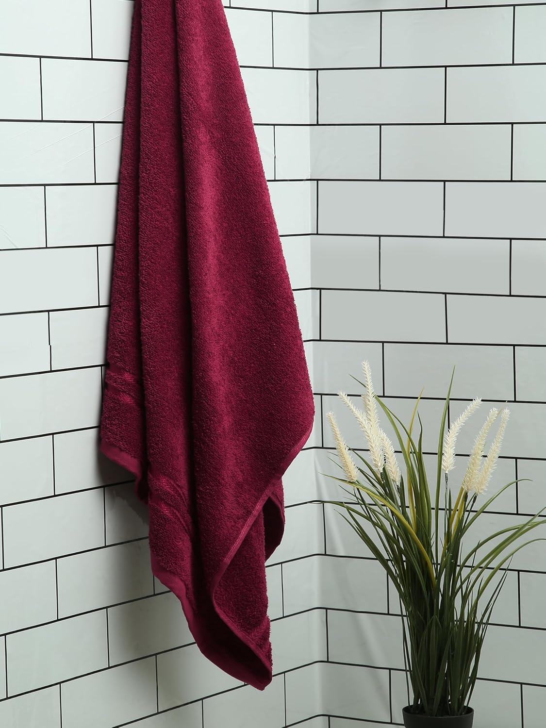 Welspun 100% Cotton Quik Dry Bath Towel 380 Gsm | High Absorbency Super Soft, Fast Drying Bath Towels Large Size (Anemone)