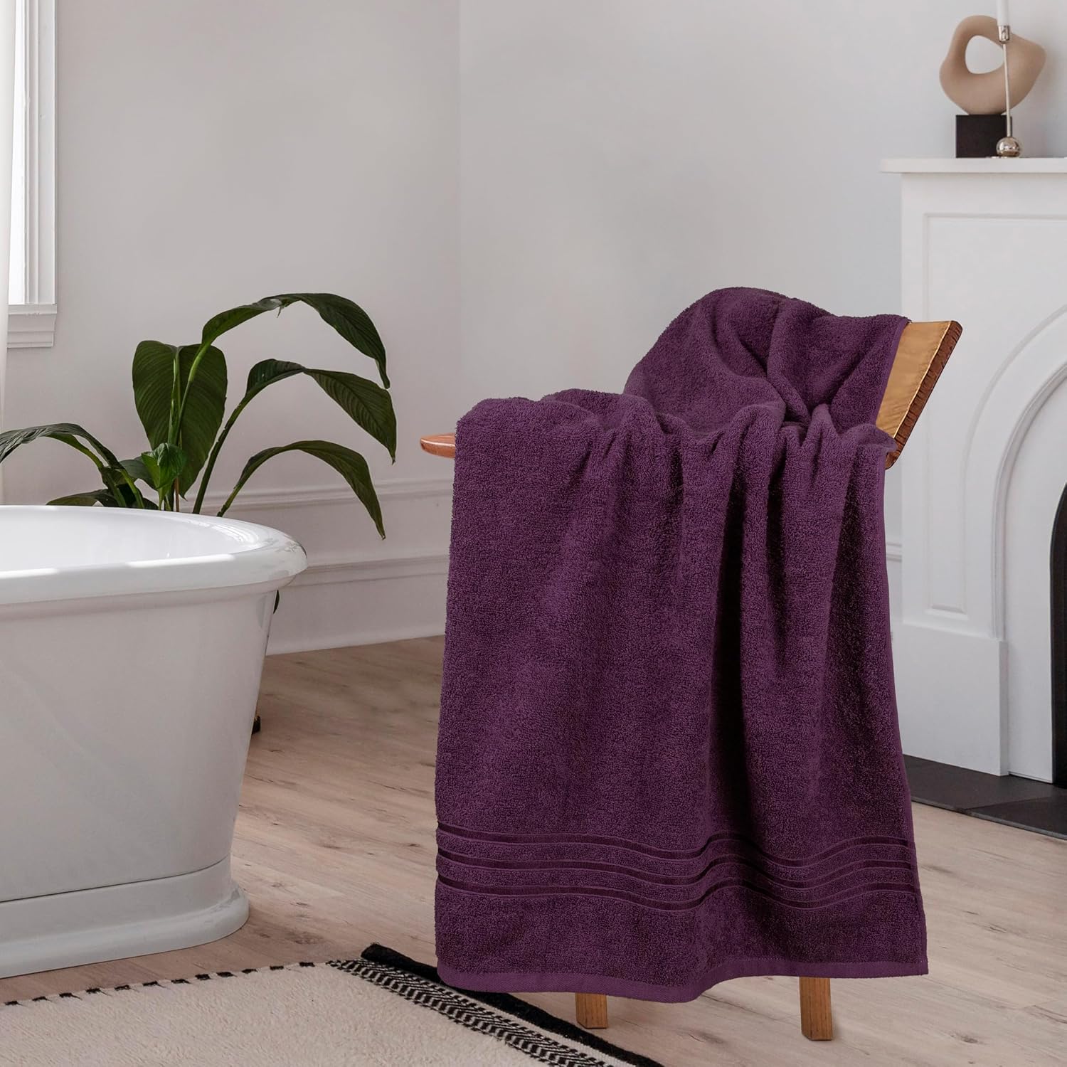 Home Elegance 100% Cotton Comfort Living Bath Towel 400 Gsm (Black Currant)- Pack Of 1