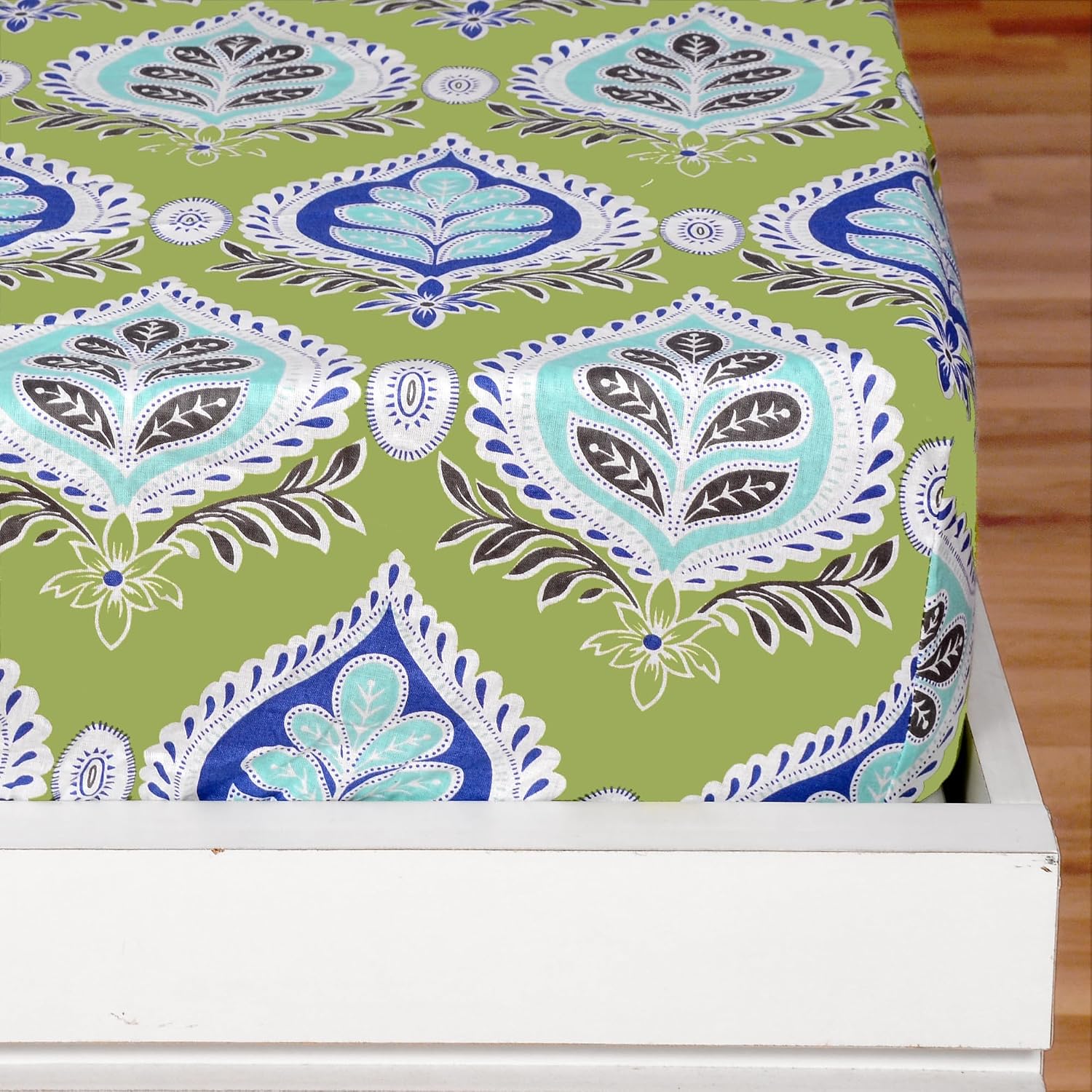 Printed King Size Double Bedsheet With 2 Pillow Cover For Bedroom | 72 X 78 Inches, Light Green - All Around Elastic Fitted | Ideal For Everyday Use