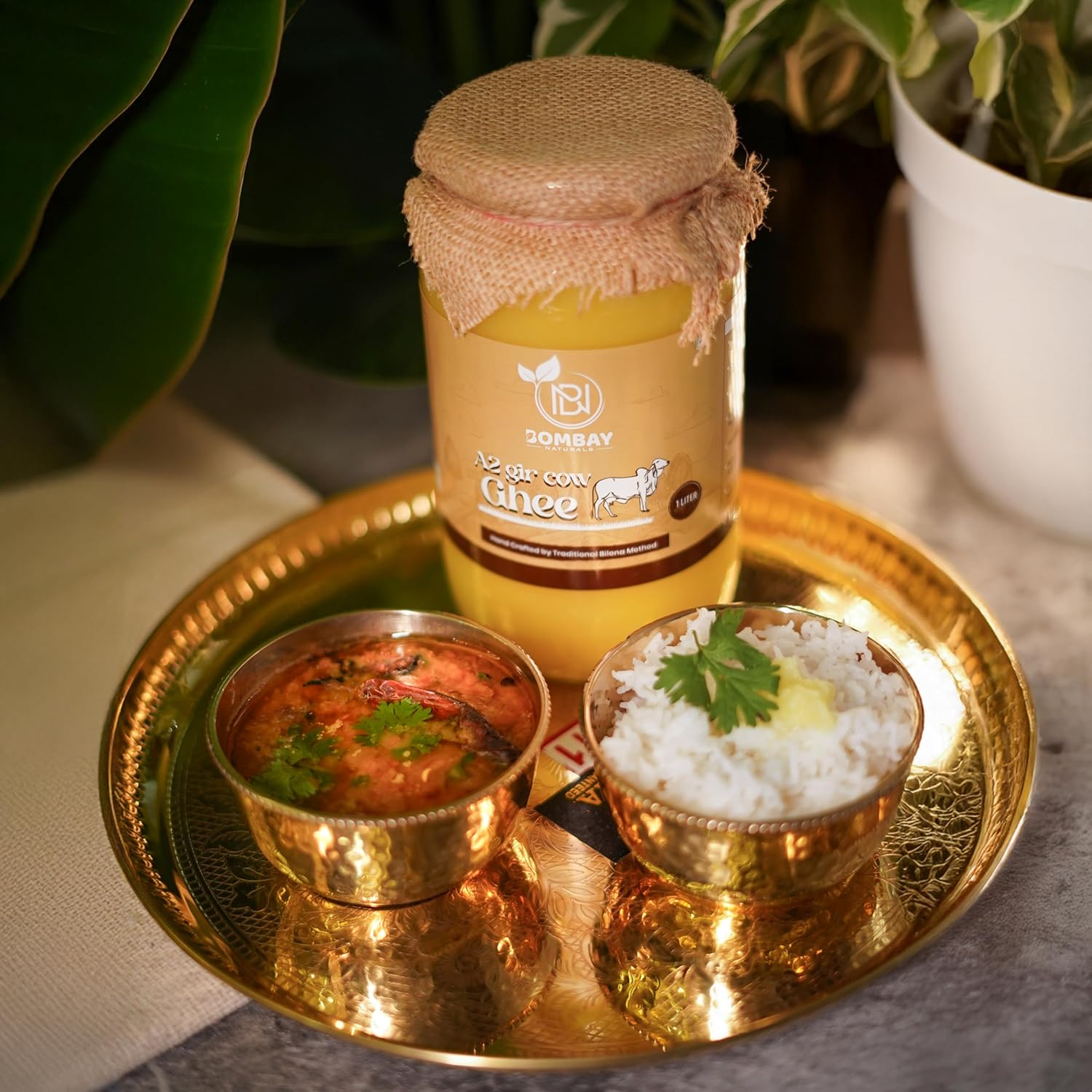 100% Pure A2 Gir Cow Ghee By Bombay Naturals | Rich In Protein Fiber Healthy A2 Gir Cultured Cow Ghee Good For Sweets | (2 Litr) 67.6 Ounce | Jar Pack
