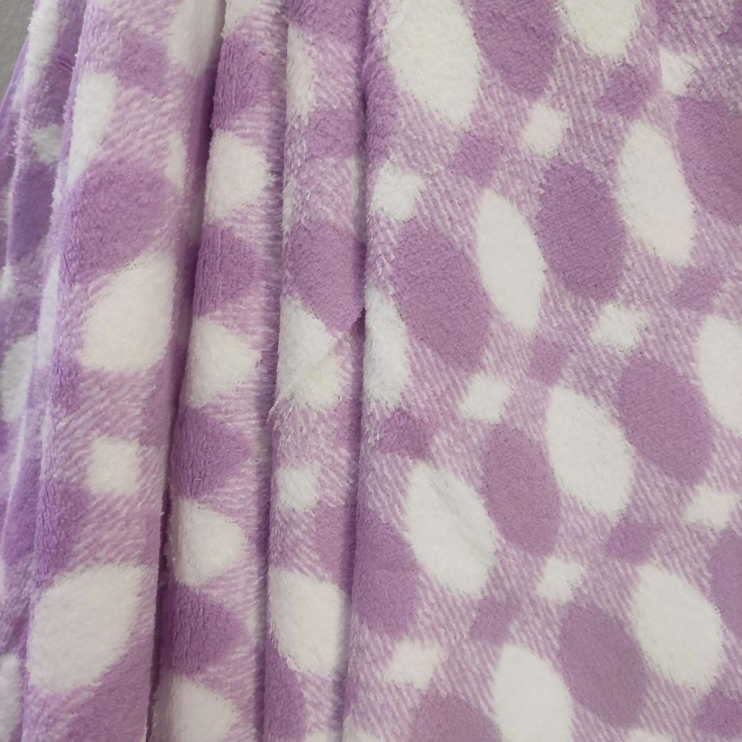 Cotton Bolls Textiles Microfiber Towels 300 Gsm | Soft Coral Fleece Towel With Hook Quick Dry Super Absorbent Bath Towel For Men & Women (Coin Purple)