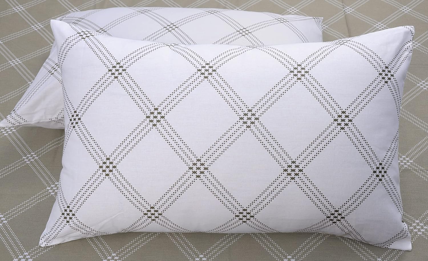 Cotton 210 TC Premium Queen Size For Bedsheet With 2 Pillow Covers - 88 X 100 Inches, Brandon Beige & White | All Weather Comfort & Bedroom - Softness & Natural Breathability