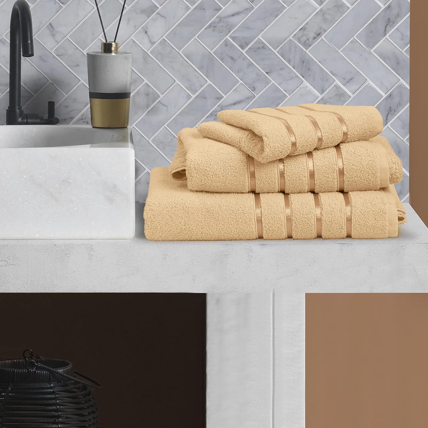 Spread Spain Roman 100% Cotton Bath Towel 600gsm | Super Absorption Quick Dry Large & Small Towel Set - Gold (Set Of 4)