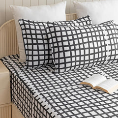 All Around Elastic Bedsheet For King Size Bed With 2 Matching Pillow Covers | 78 X 72 Inches, White & Black | Super Soft & Breathable
