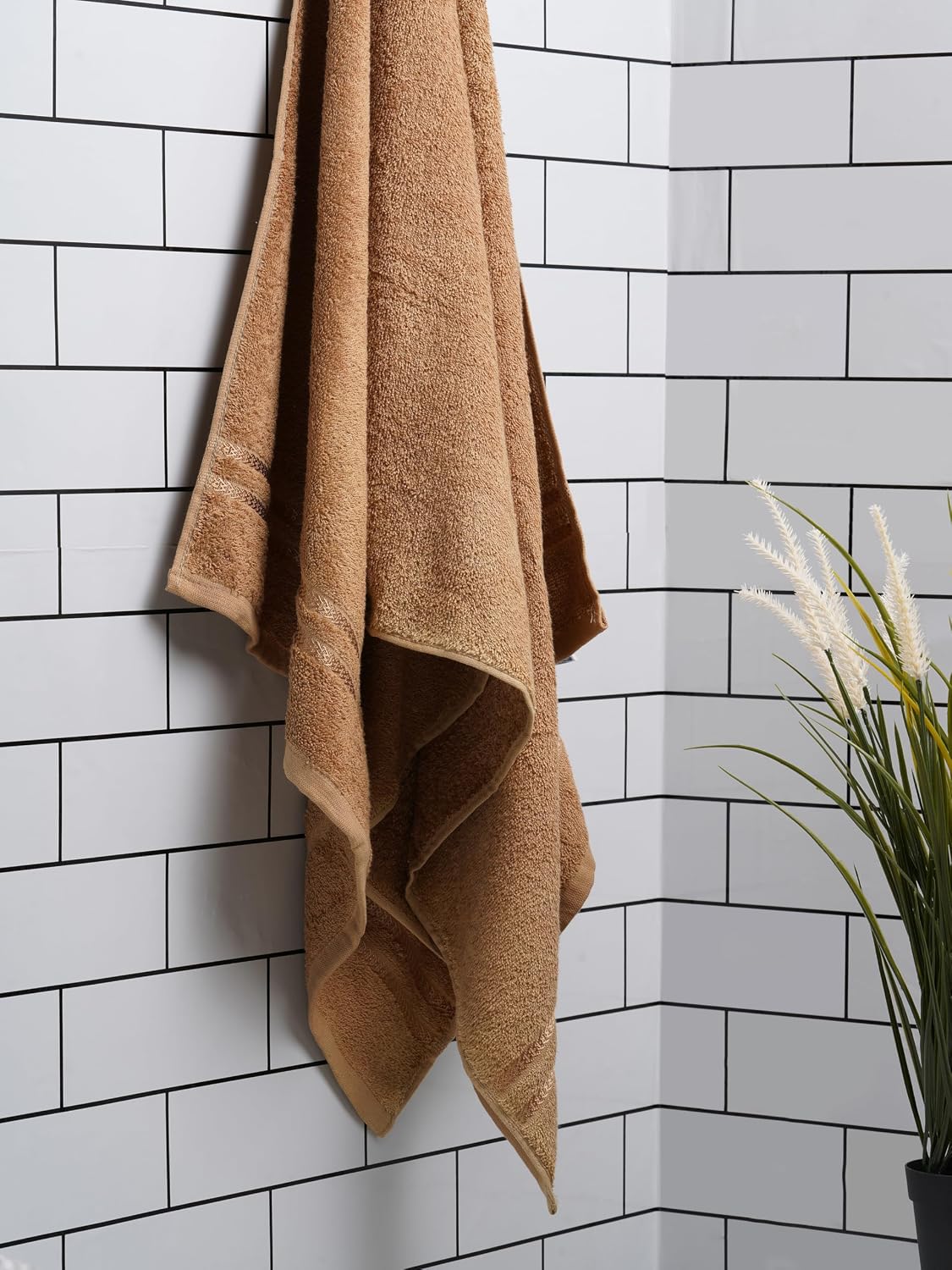 Welspun 100% Cotton Quik Dry Bath Towel 380 Gsm | High Absorbency Super Soft, Fast Drying Bath Towels Large Size (Tan)