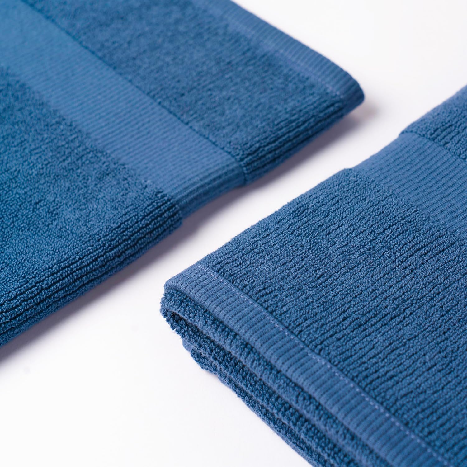 Vilasiya Whisp Premium Bath Towel 550 Gsm | Soft, Lightweight, Quick Dry & Highly Absorbent Home, Travel (Blue)