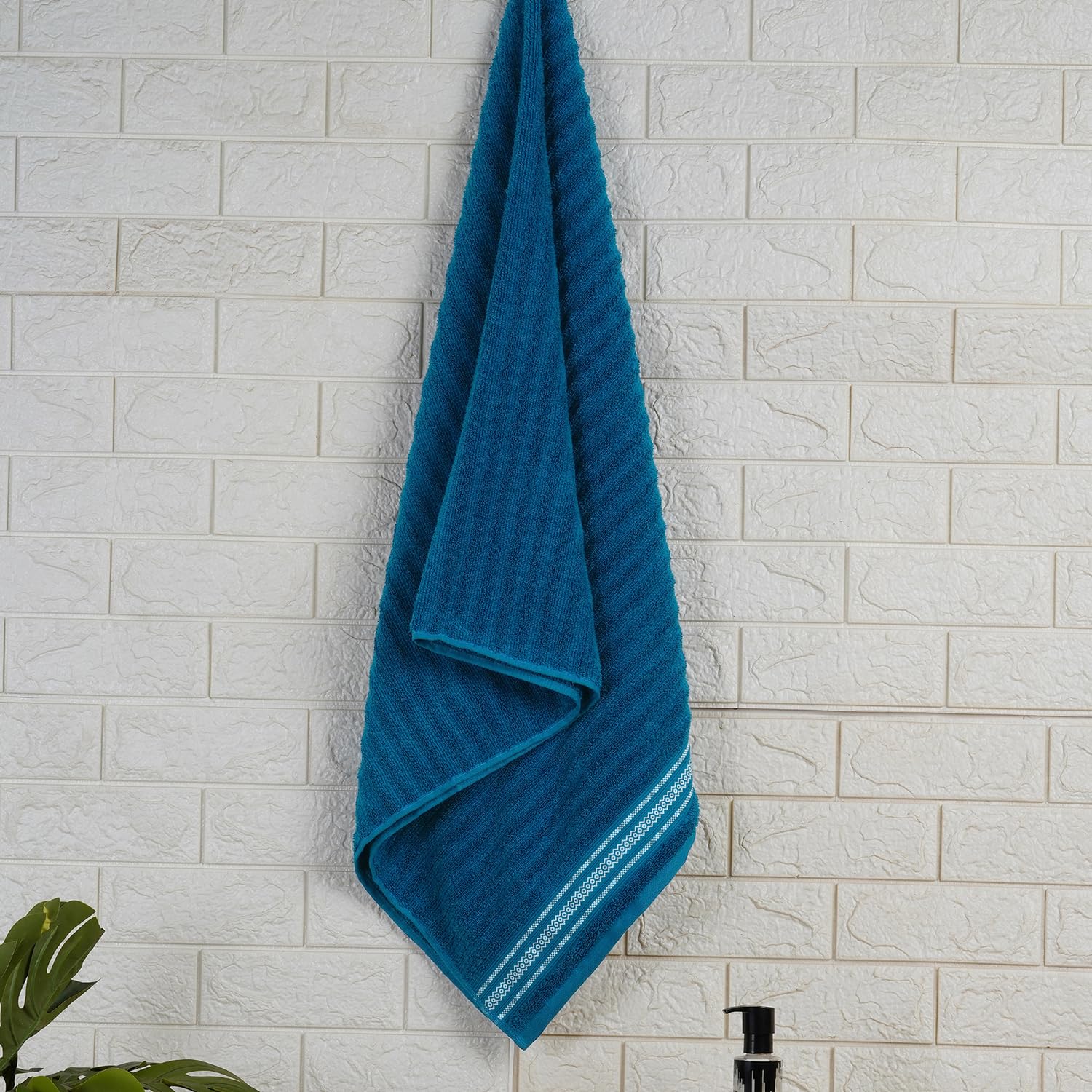 Spaces 100% Cotton Zero Twist Bath Towel 400 Gsm | High Absorbency Super Soft, Fast Drying Towels Large Size For Men & Women (Dark Blue)