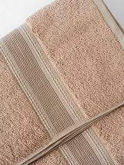 Ddecor Live Beautiful Ecofriendly Solid Cotton Bamboo Bath Towel 650 Gsm (Beige)