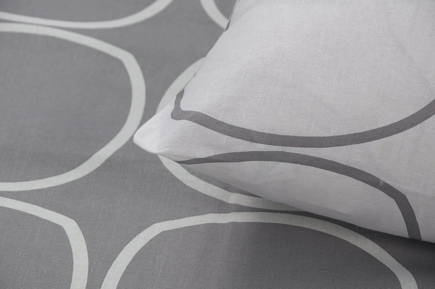 Bedsheet For Double Bed King Size With 2 Pillow Covers - 108 X 108 Inches, Grey & White | Beautiful Bedsheets Are Perfect Gifting For Festivals