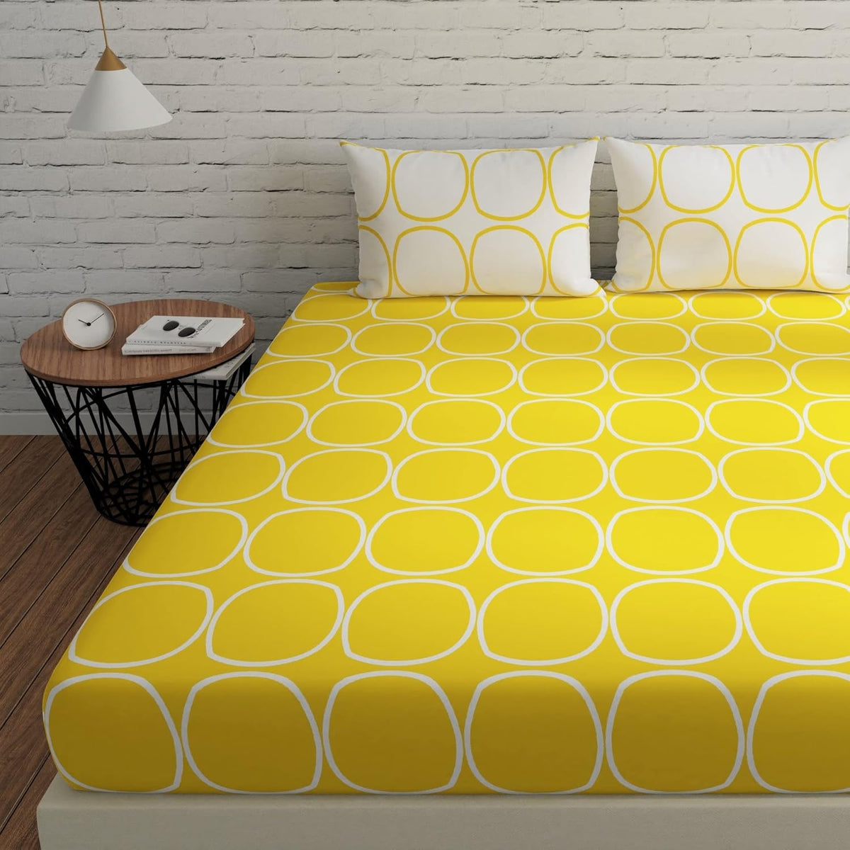 King Size Bedsheet For Double Bed With 2 Pillow Cover - 72 X 78 Inches, Yellow & White | Perfect For Lifestyles & Everyday Use | 144 Thread Count