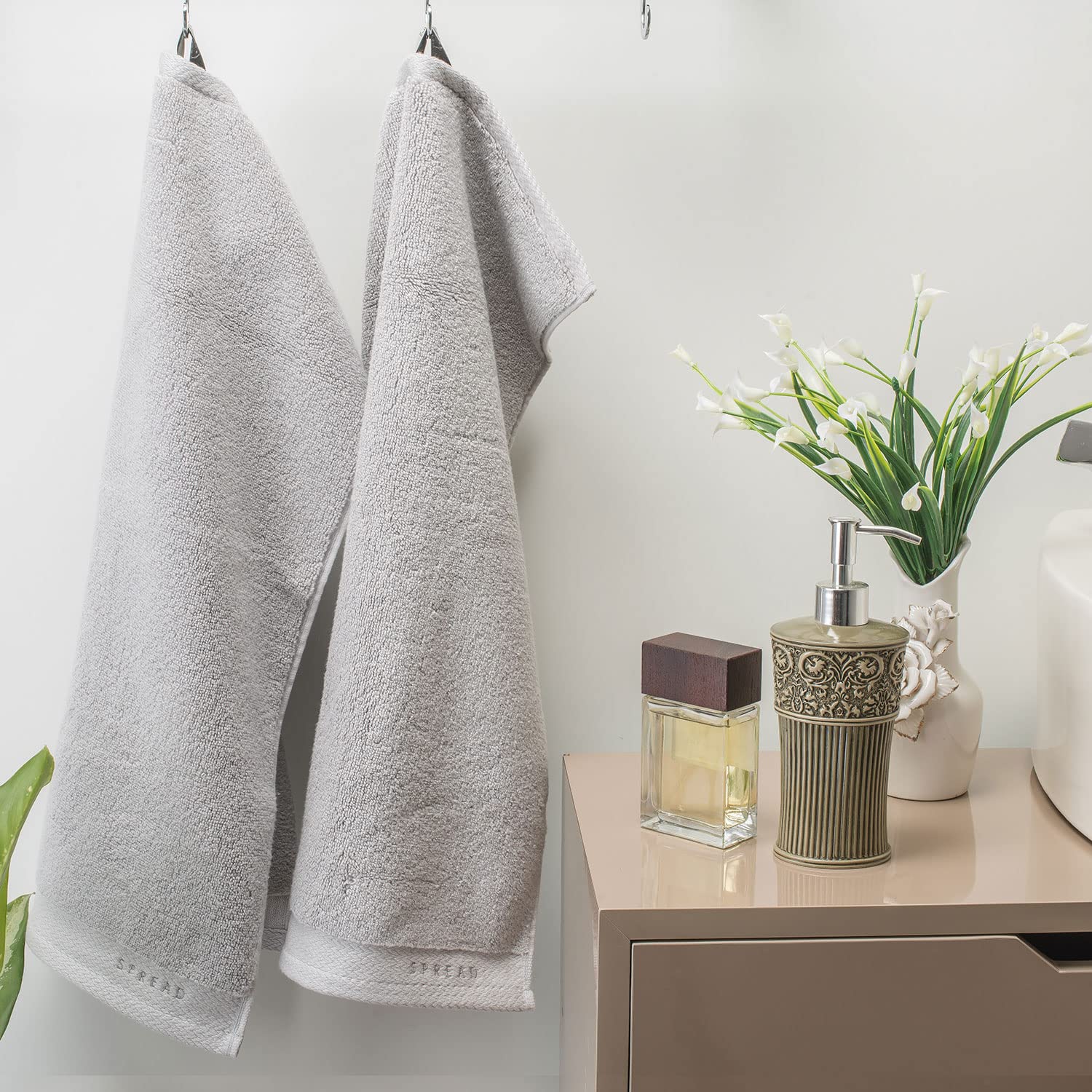 Spread Spain Resort Luxury Cotton Hand Towel 750 Gsm Maximum Softness & Absorbency, Ultra-Durable For Luxury Hotel & Spa Quality Hand Towel- Fog (2 Piece)