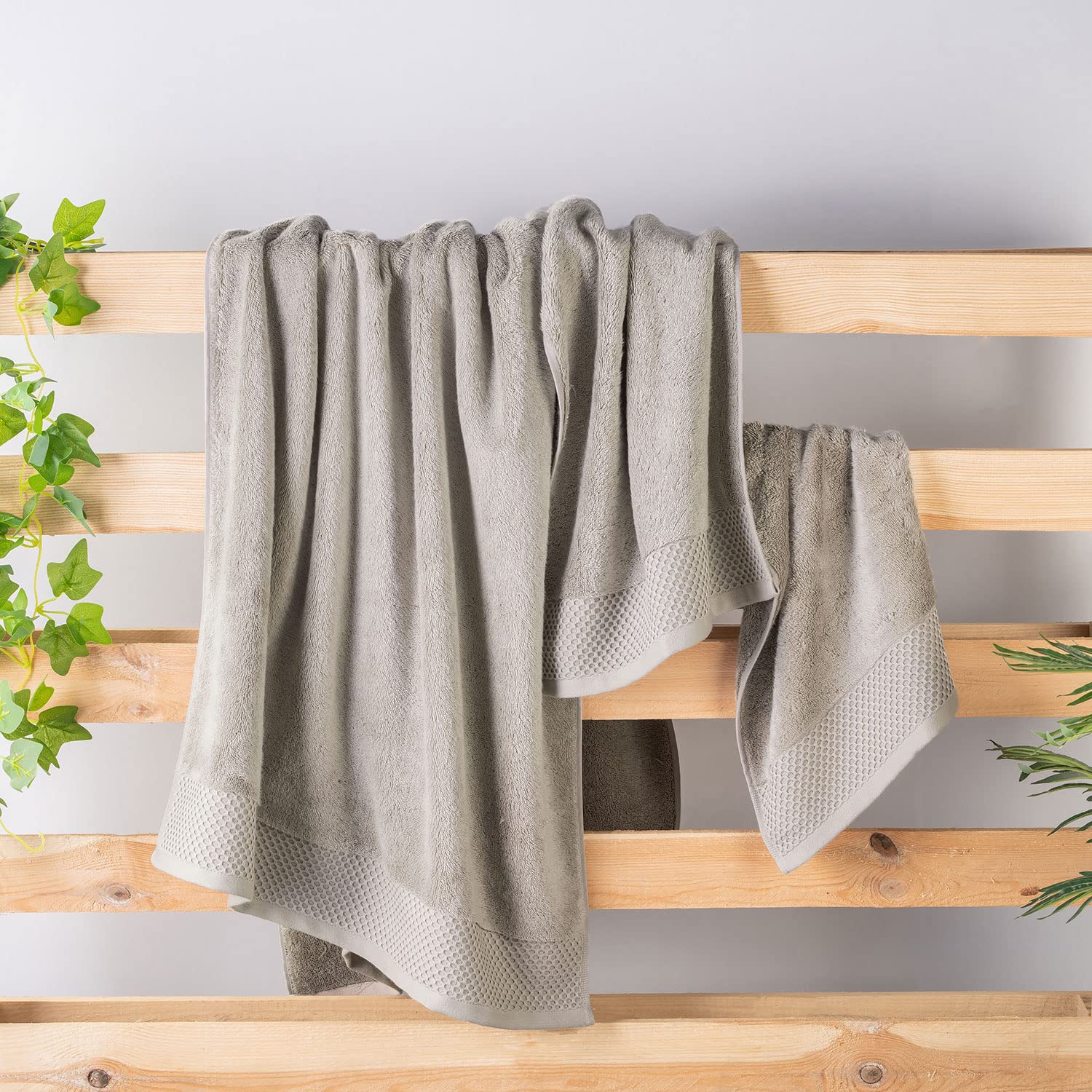 Spread Spain 1 Bath & 2 Hand Towels 900 Gsm | Highly Absorbent & Soft Modern Decor Design Towel Sets (Light Grey)
