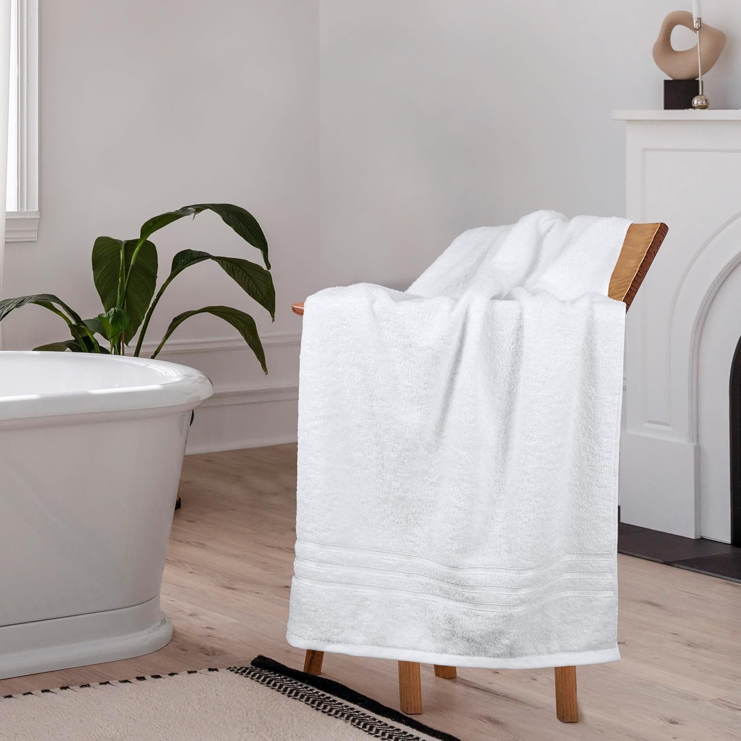 Home Elegance 100% Cotton Comfort Living Bath Towel 400 Gsm (Baby Talk)- Pack Of 1