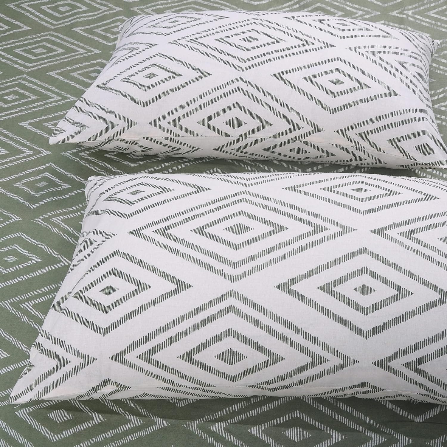 Super King Size Bedsheets 108 X 108 Inches With 2 Pillow Covers, Sage Green & White | Lightweight & Breathable Cotton Bedsheet