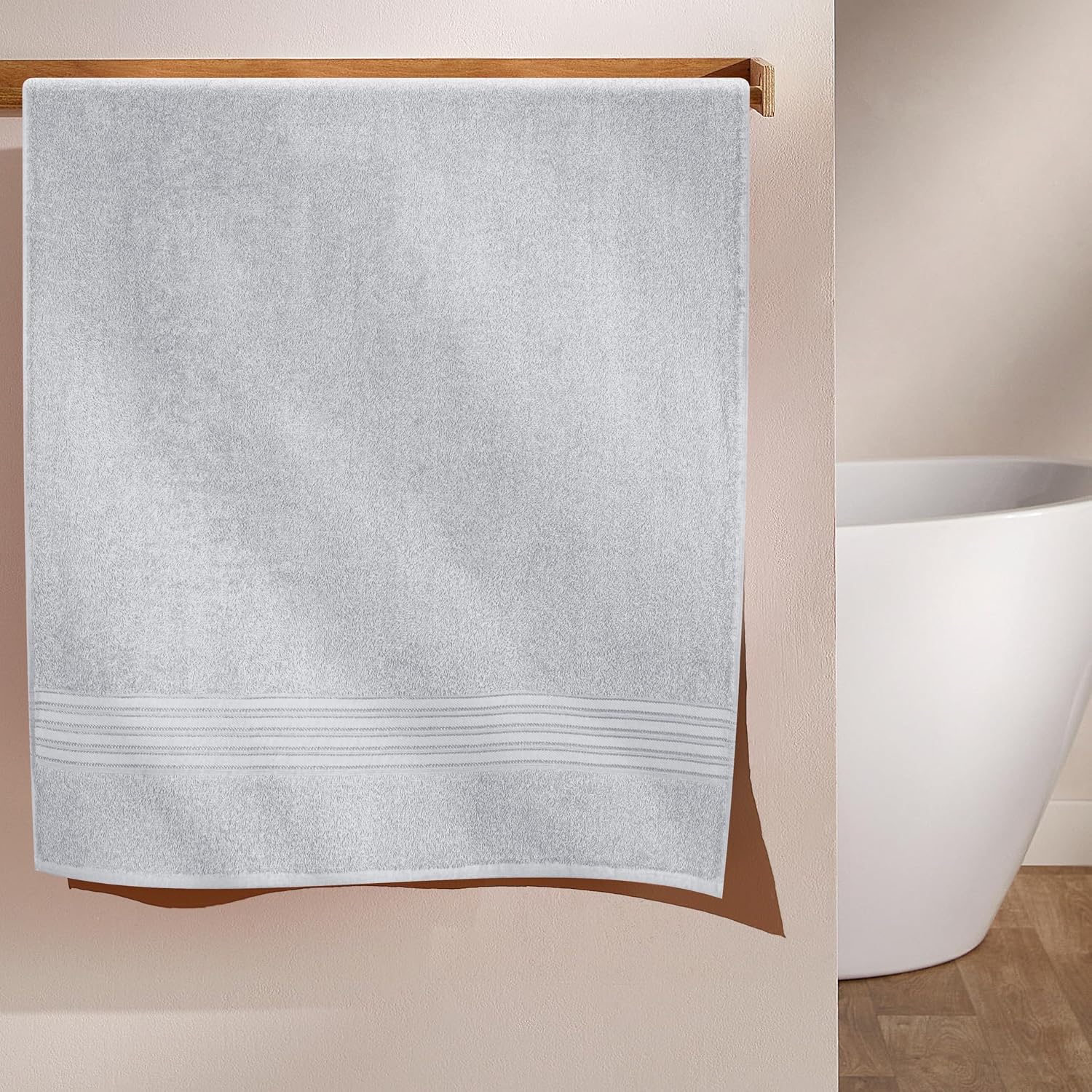 Boutiquo 100% Cotton Bath Towel 500 Gsm | Compact Quick Dry Lightweight Soft & Highly Absorbent Large Size Bath Towel - Light Grey