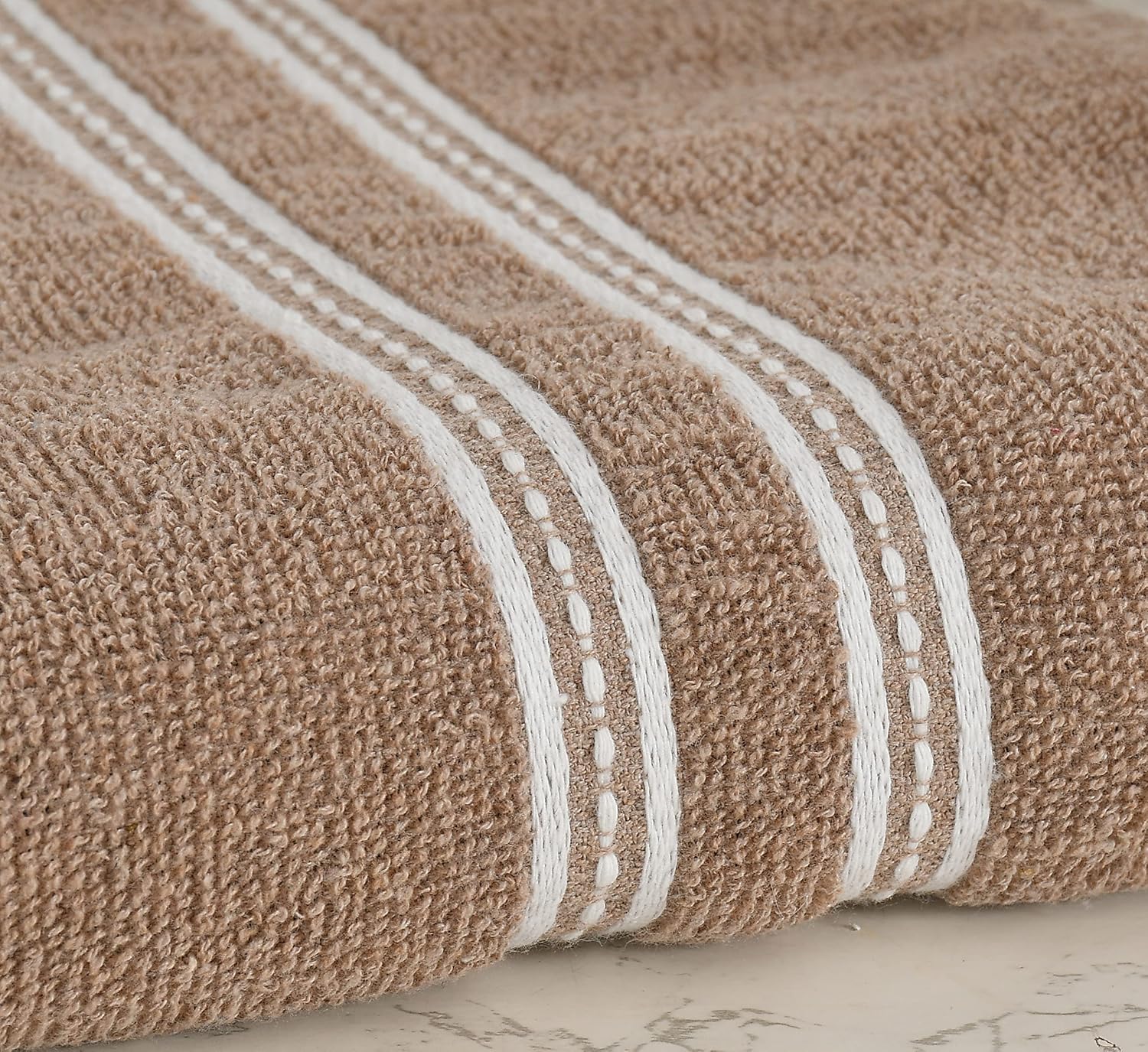 Cotton Bolls Polycotton Large Size Terry Cotton Bath Towel 400 Gsm (Brown)
