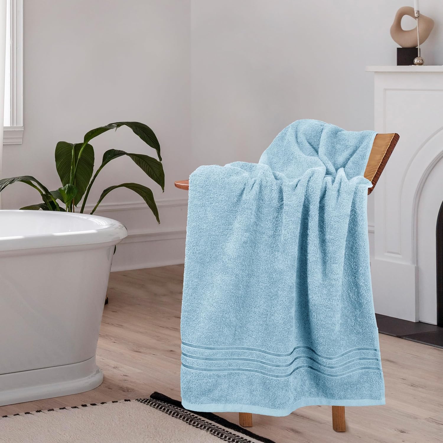 Home Elegance 100% Cotton Comfort Living Bath Towel 400 Gsm (Cool Blue)- Pack Of 1