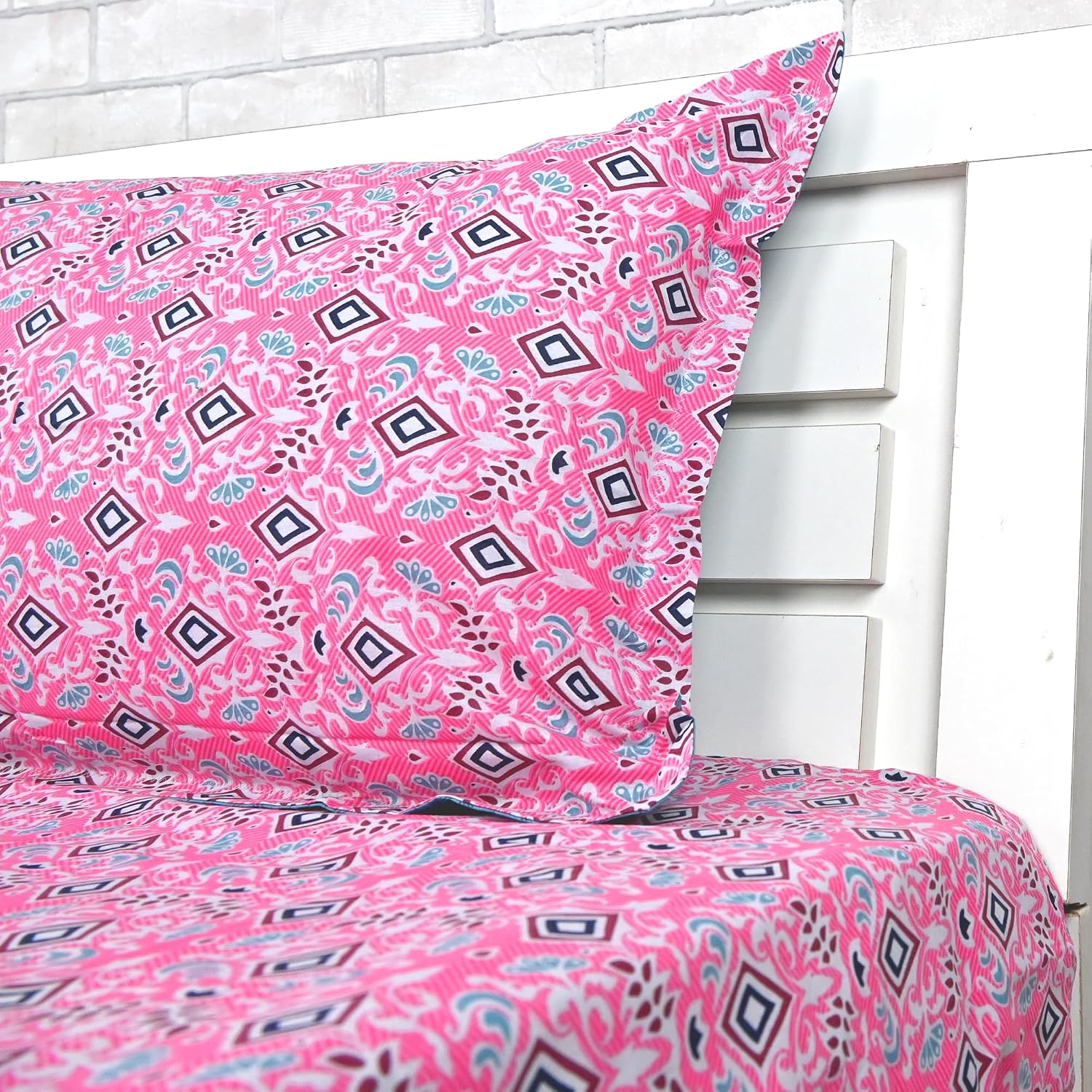 1 Single Bedsheet With 1 Pillow Cover - 57 X 87 Inches, Pink | 144 Thread Count Lightweight, Soft, Skin Friendly - Everyday Use Cotton Bedsheet