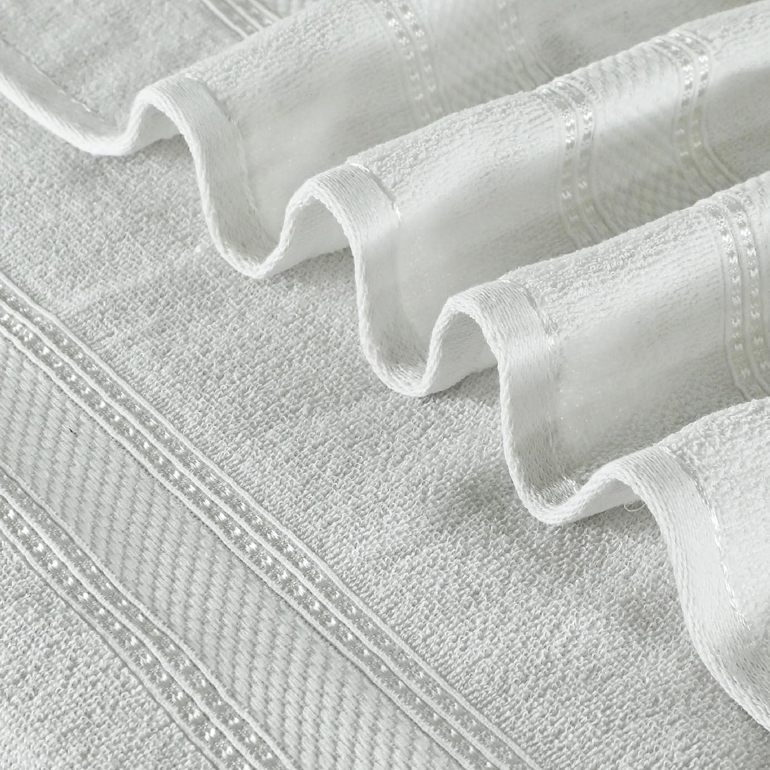 Ayus Cotton Bath Towel 500 Gsm | Super Absorbent Bath Towel For Men & Women Lightweight & Odour Free (White)