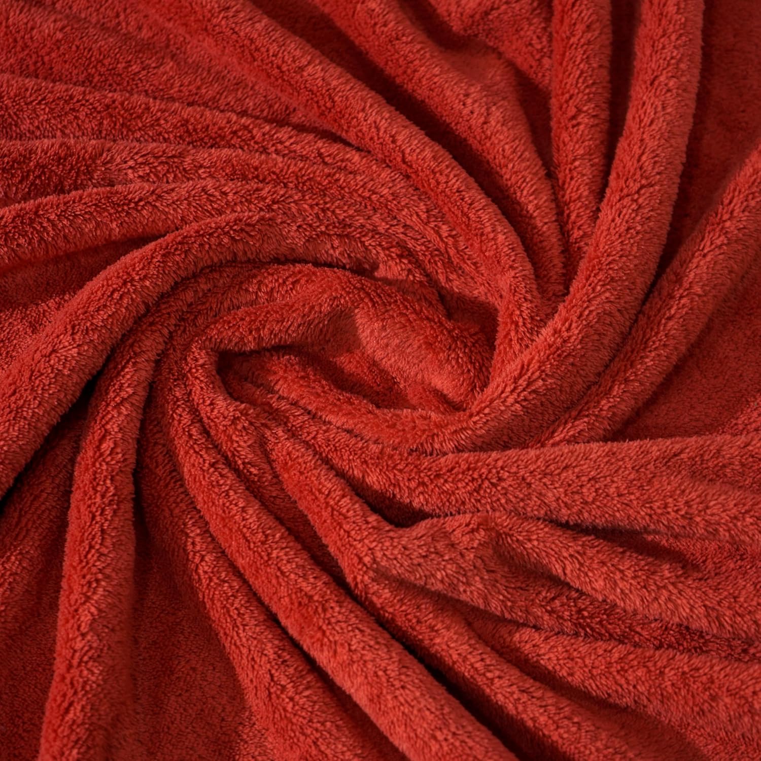 Maxoshine Microfiber Large Size Towels Bath 450 Gsm | Soft Fluffy Coral Fleece Bathing Towel With Hook Quick Dry Super Absorbent Bath Towel (Red)