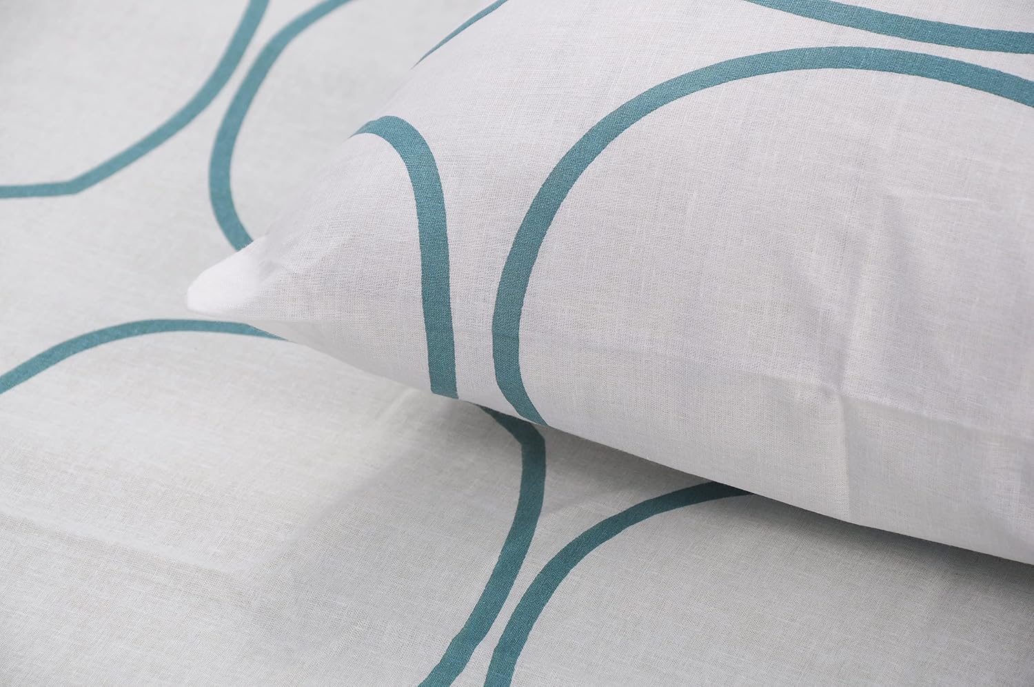 Cotton Double Bedsheet For Queen Size With 2 Pillow Covers - 88 X 96 Inches, White & Blue | Good For Guest Houses, & Daily Home Use