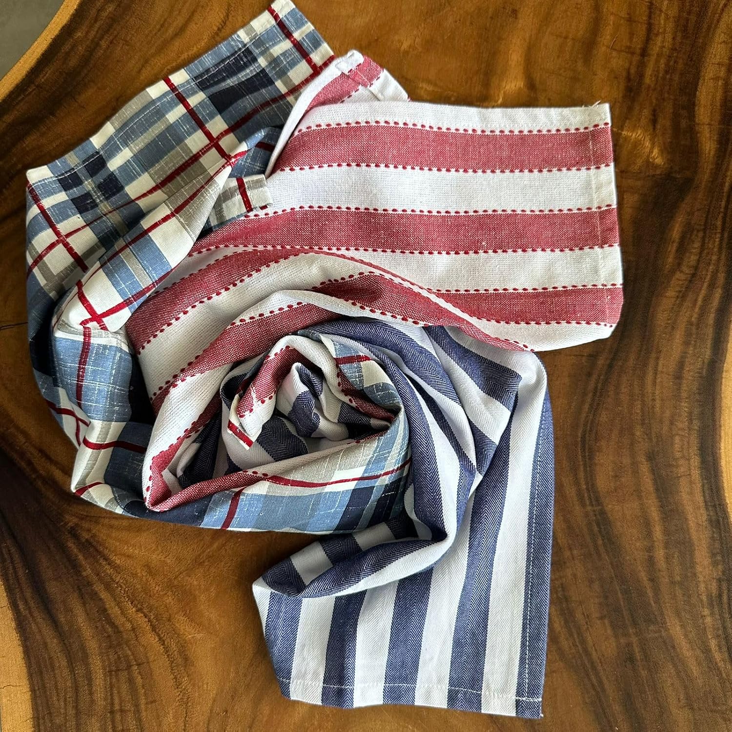 Oak & Lily 100% Cotton Kitchen Napkins Dish Towels 350 Gsm | Premium European Quality Washable, Large Size Kitchen Cloth For Roti, Cleaning, Drying | Blue & Red Check Print (Set Of 3)