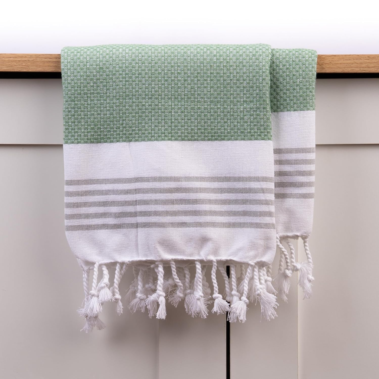 Haber Premium Light Weight 100% Cotton Bath Towel 250 Gsm | Unique Micro Waffle Texture For Active Feel, Quick Absorption & Faster Drying Towel (Green)