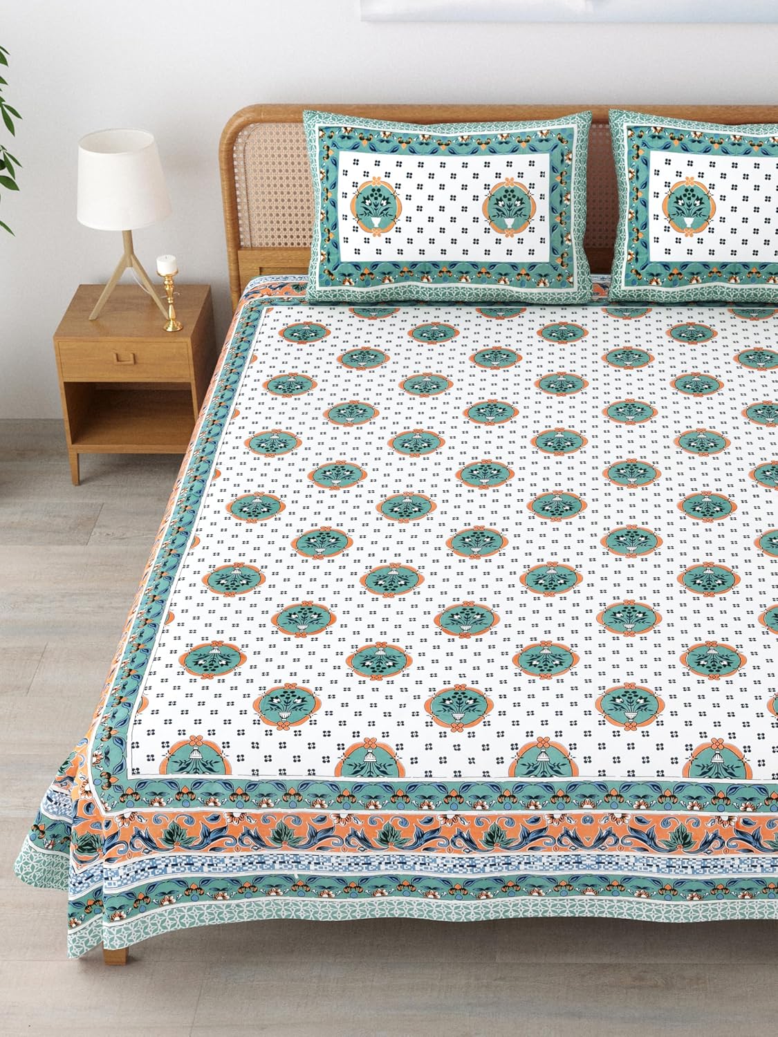 Sanskriti Bedsheet For Double Bed King Size With 2 Pillow Cover - 90 X 108 Inches, Green & White | Soft, Durable & Stylish | Breathable & Skin-Friendly
