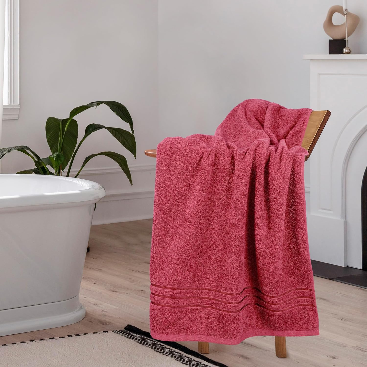 Home Elegance 100% Cotton Comfort Living Bath Towel 400 Gsm (Tango Talk)- Pack Of 1
