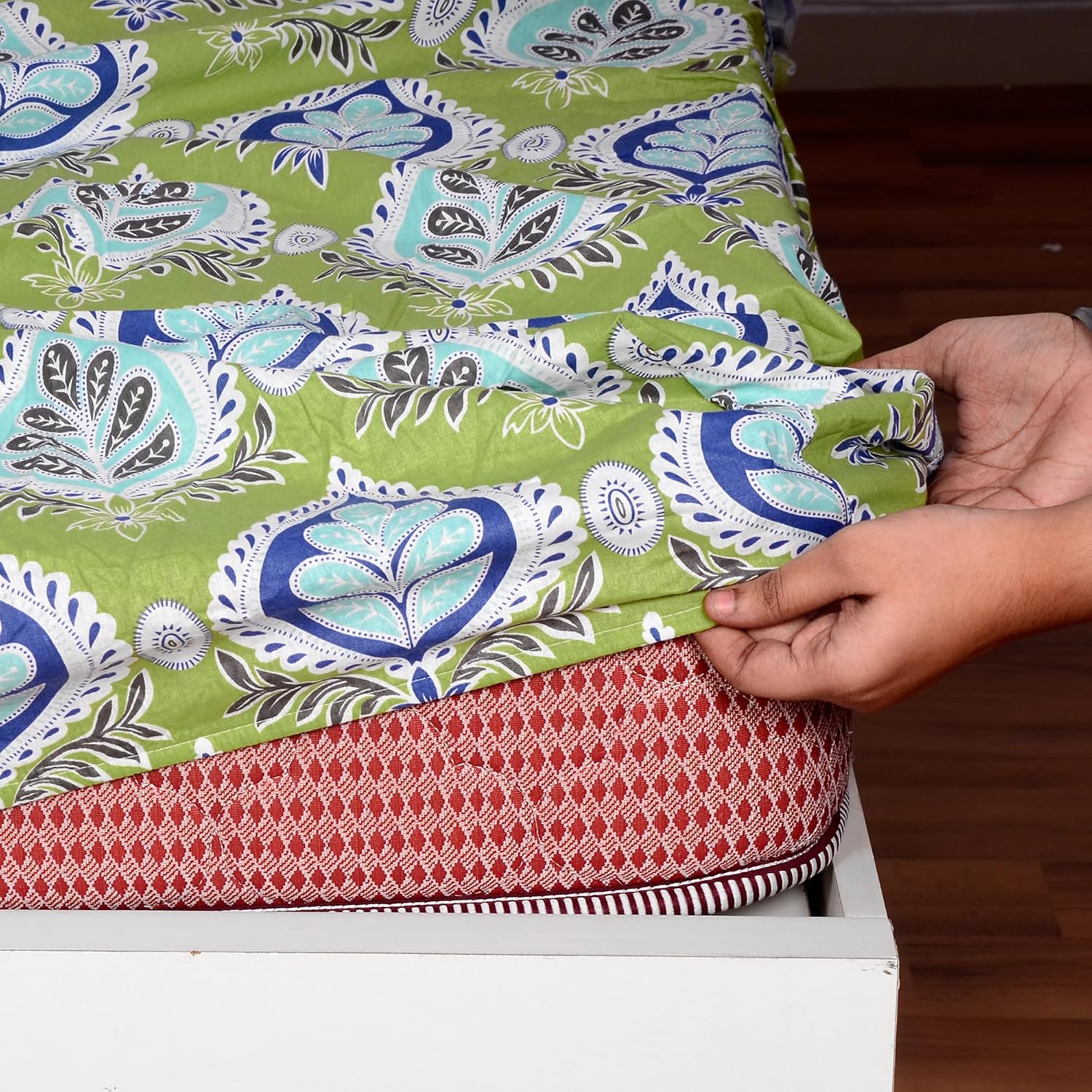 Printed King Size Double Bedsheet With 2 Pillow Cover For Bedroom | 72 X 78 Inches, Light Green - All Around Elastic Fitted | Ideal For Everyday Use
