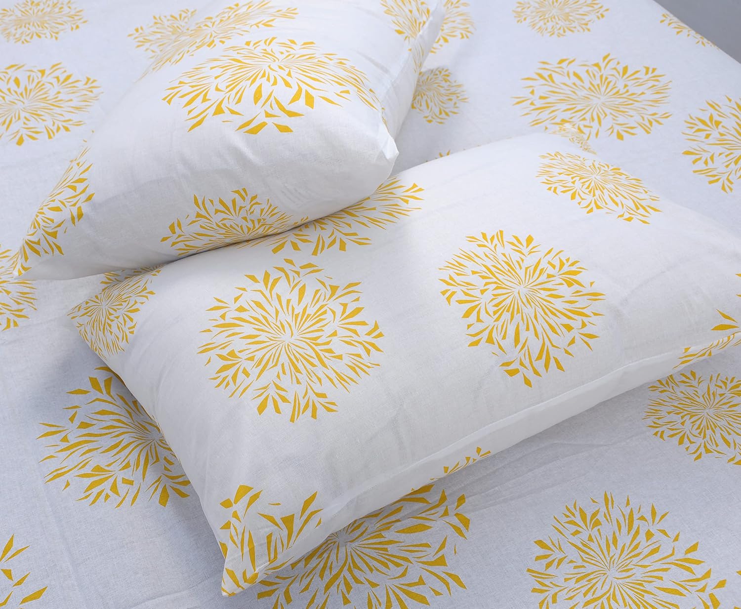 1 Single Bedsheet With 1 Pillow Cover | Durable & Long Lasting Fabric, Easy Hand & Machine Wash | Size - 55 X 88 Inches, White & Yellow