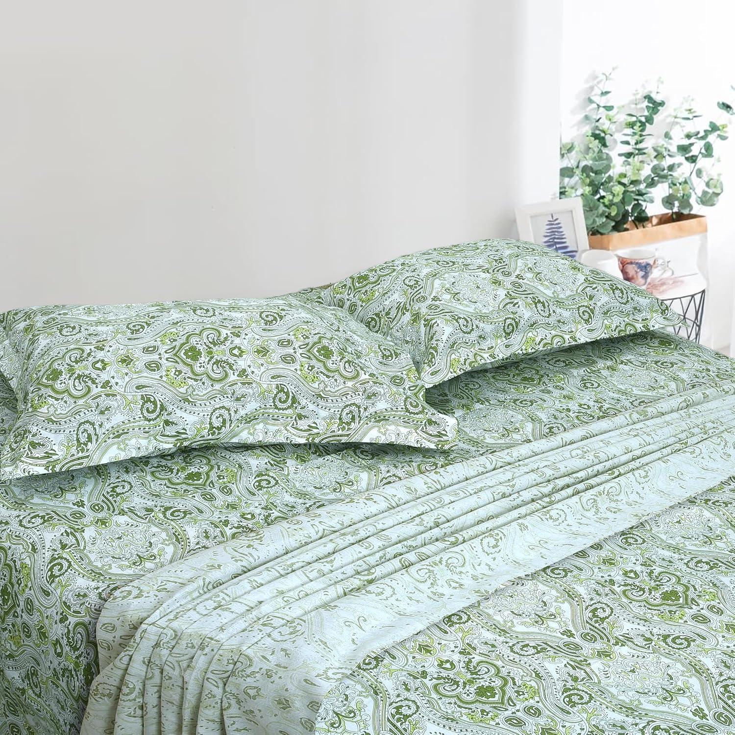 100% Cotton 1 Double Bedsheet With 2 Pillow Covers - 90 X 90 Inches, Fern Green | Soft & Breathable Cotton Bedsheet - Long Lasting & Soft 144 Thread Count Bedsheet