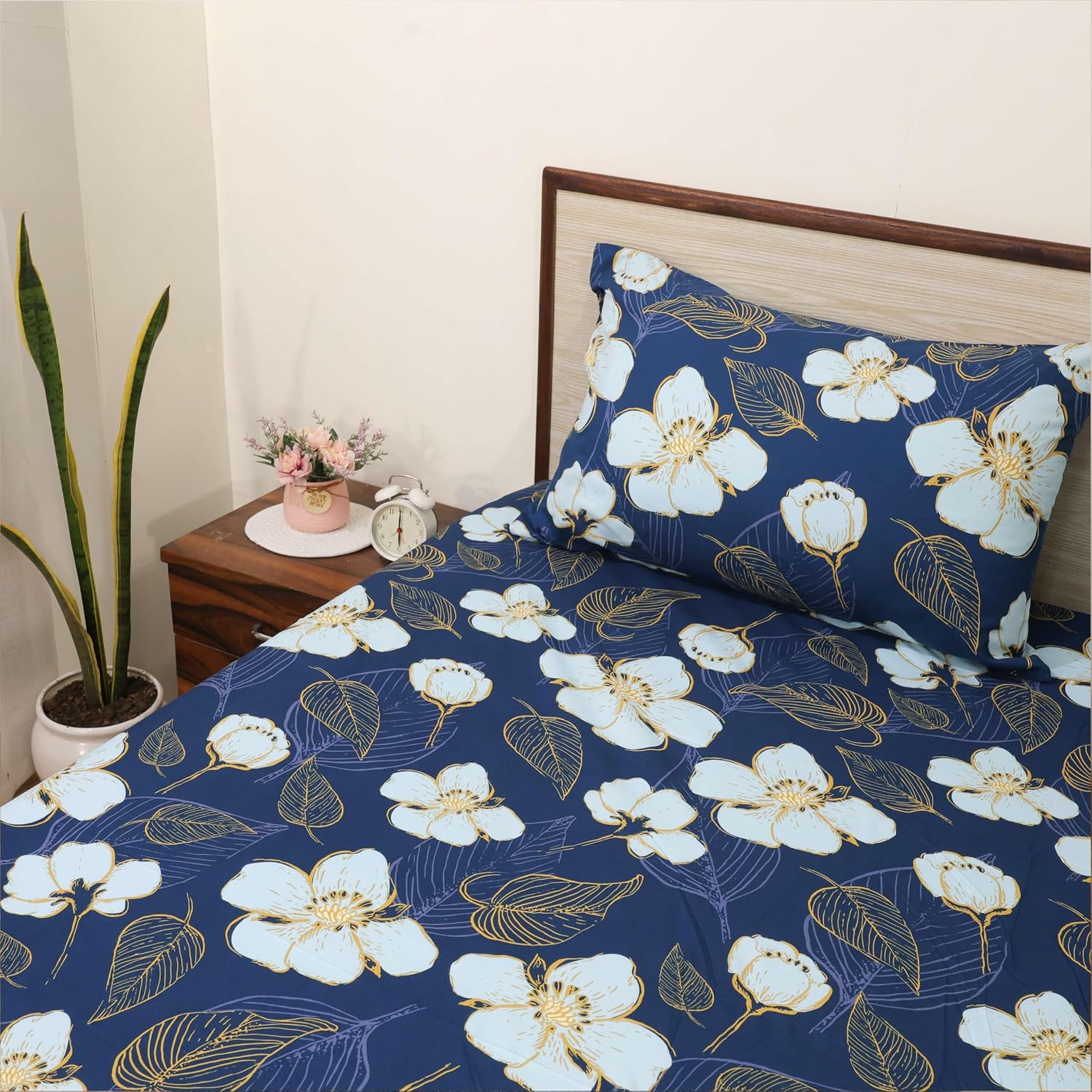 Bedsheet For Single Bed With Pillow Covers Breathable & Soft Classic Floral Beauty Design - 68 X 90 Inch, Blue | 186 Thread Count