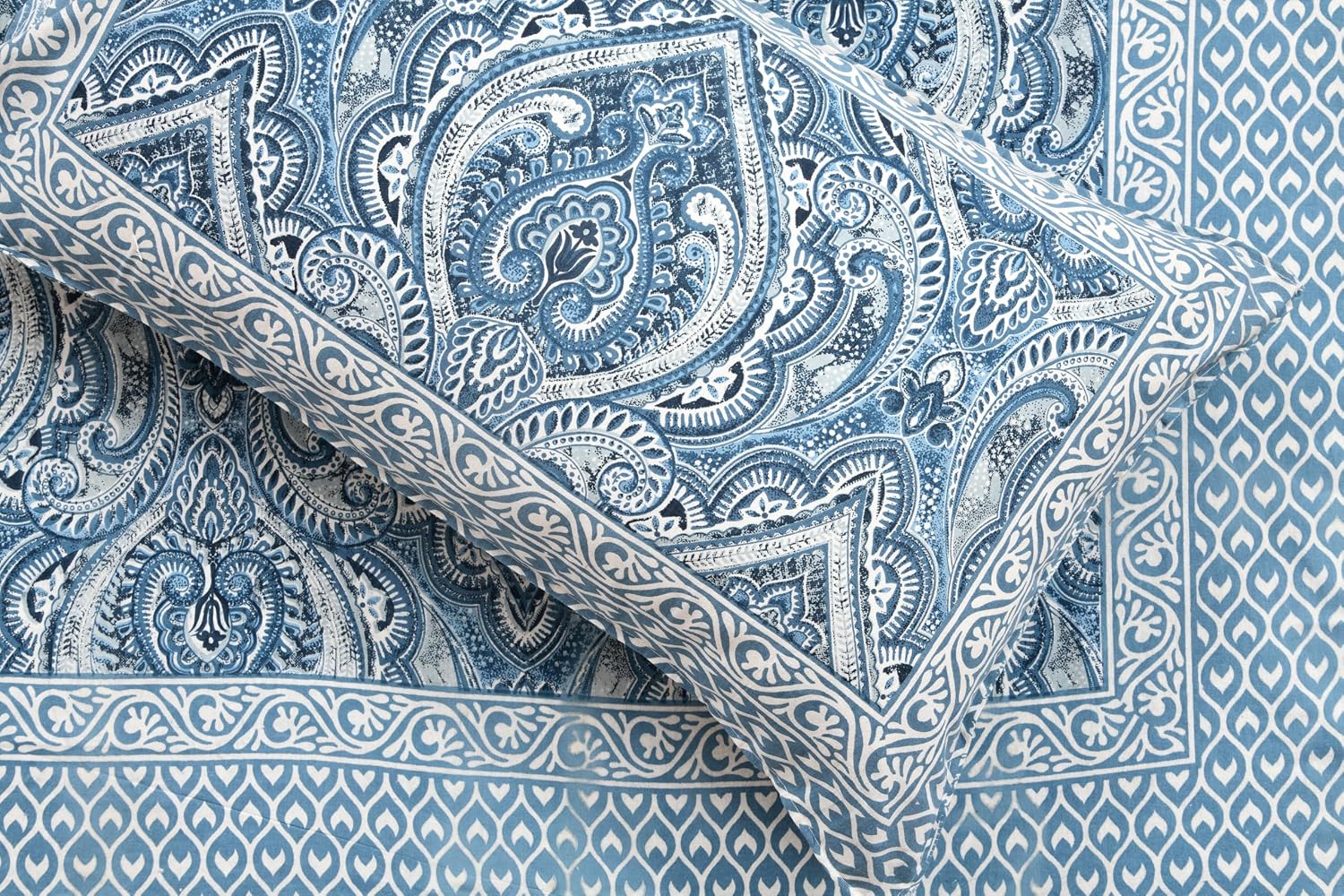 Cotton Queen Size Bedsheet For Double Bed With 2 Pillow Covers | 90 X 108 Inches, Blue & White | Cotton Bedsheet Is Suitable For All Seasons | Ultra-Soft, Skin-Safe & Breathable Fabric