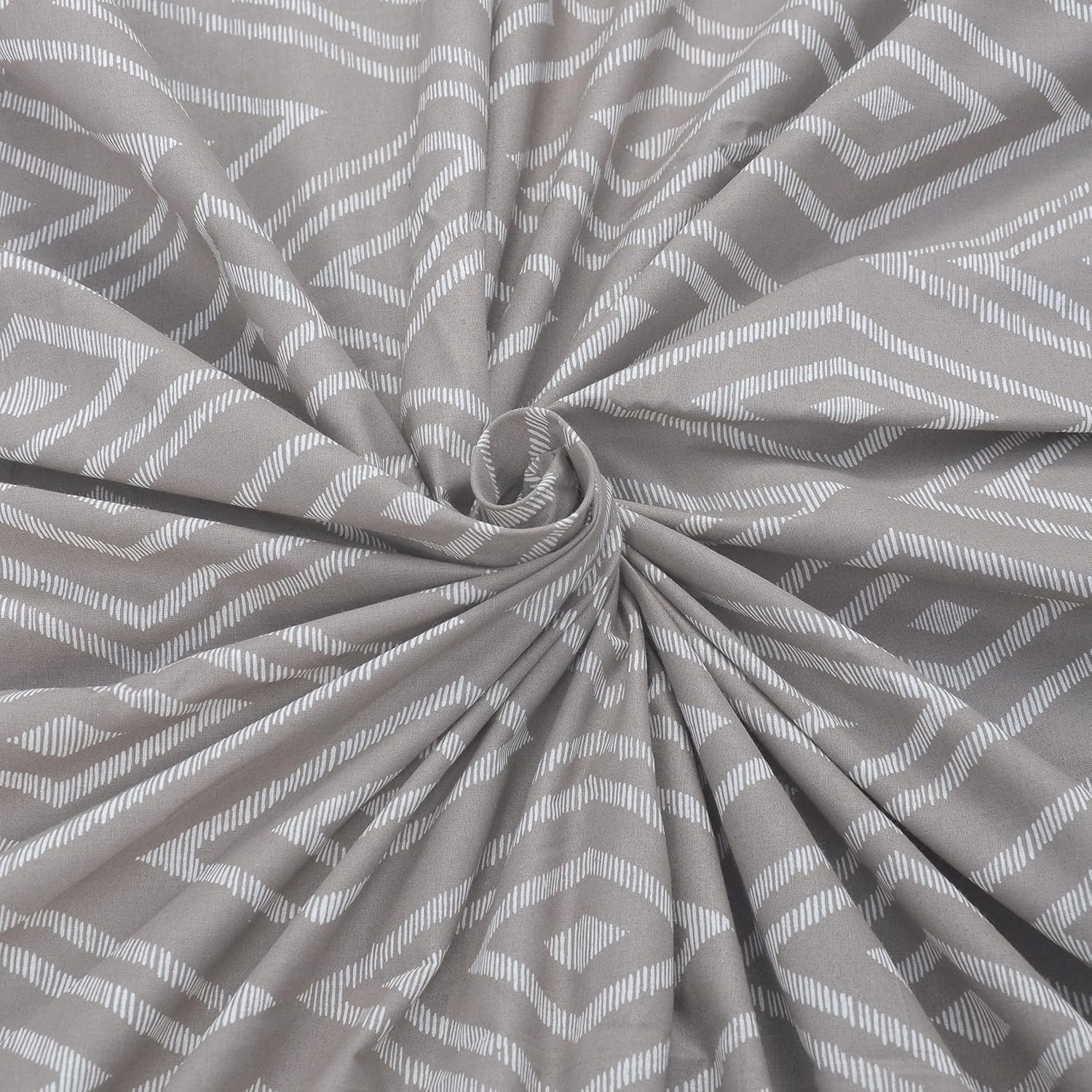 144 TC Single Bedsheet Elastic Fitted Pure Cotton With 1 Pillow Cover - 36 X 78 Inches, Taupe & White | Breathable & Wrinkle Free Bedsheet
